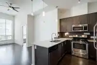 311 13468 KING GEORGE BOULEVARD - thumbnail 6