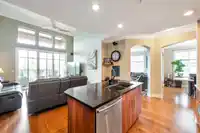 306 16477 64 AVENUE - thumbnail 12