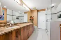 306 16477 64 AVENUE - thumbnail 20