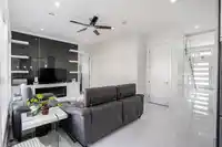 5921 140B STREET - thumbnail 8