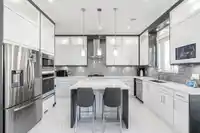5921 140B STREET - thumbnail 10