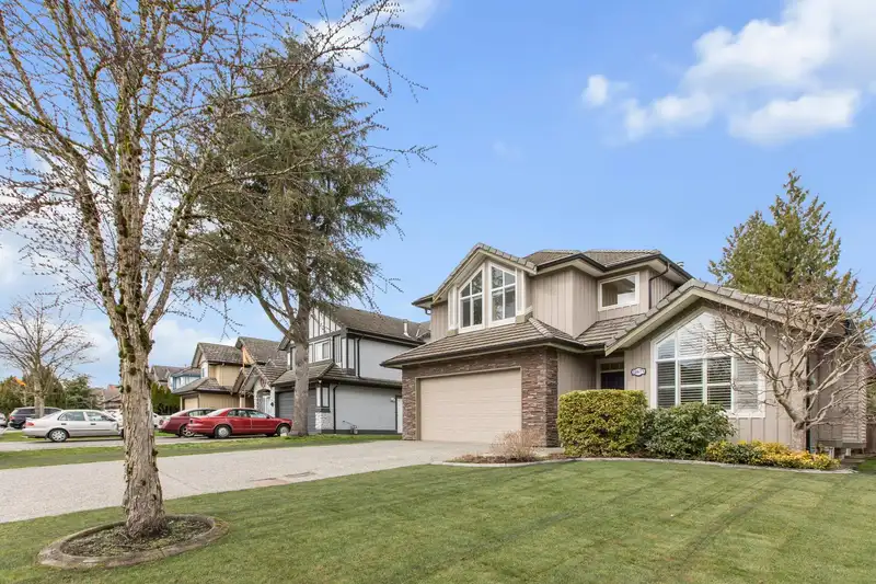 14675 73A AVENUE - photo 1 of 40