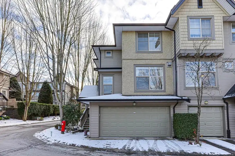 34 15152 62A AVENUE - photo 1 of 39