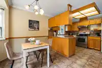 8068 161A STREET - thumbnail 17