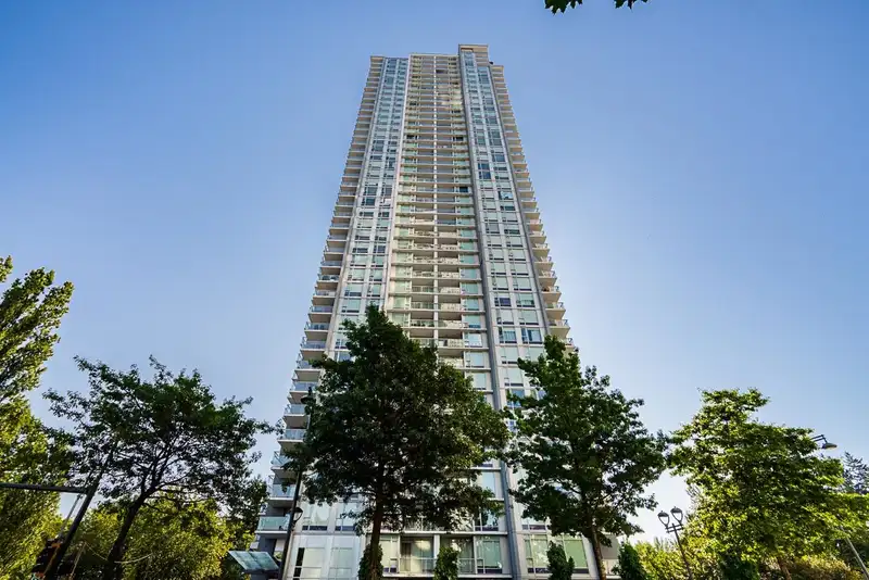 2602 13696 100 AVENUE - photo 2 of 37