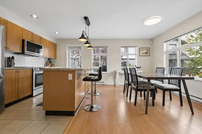 119 16177 83 AVENUE - photo 3 of 25