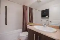 25 7088 191 STREET - thumbnail 28