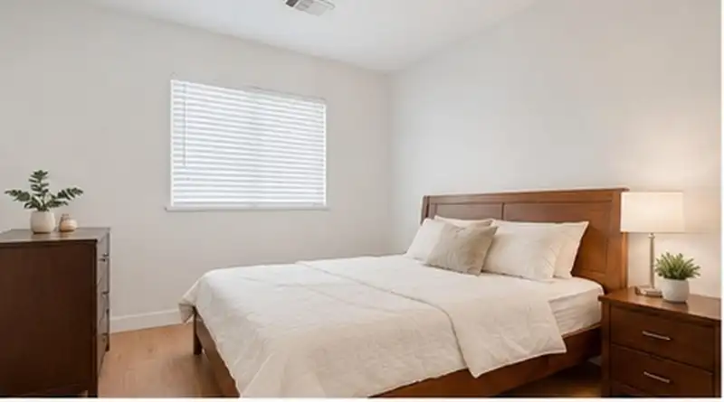 6722 124 STREET - photo 3 of 14