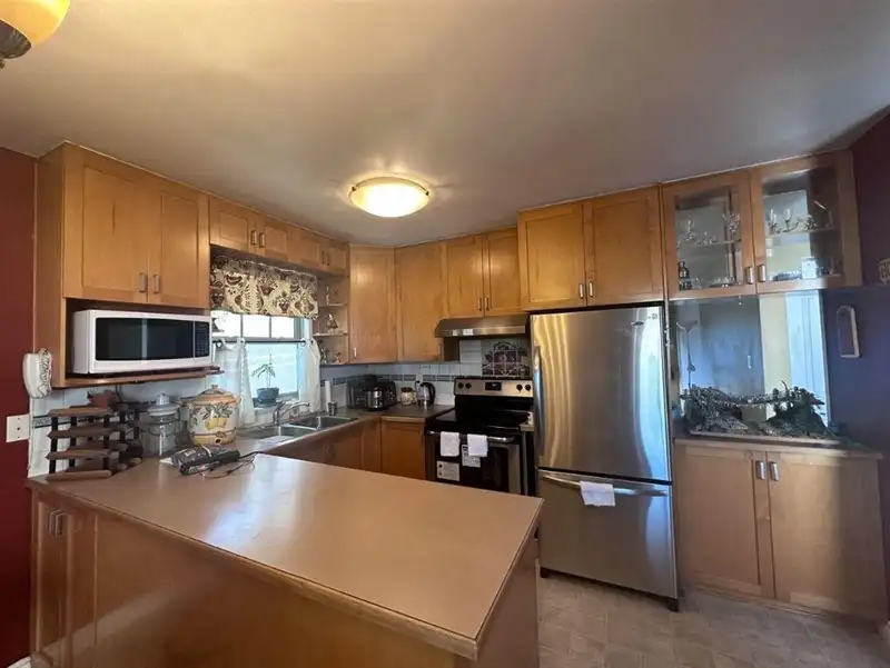 7269 129B STREET - photo 4 of 10