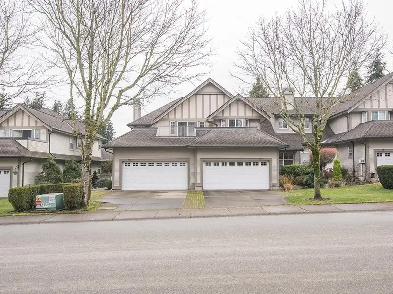5829 122 STREET - photo 1 of 40