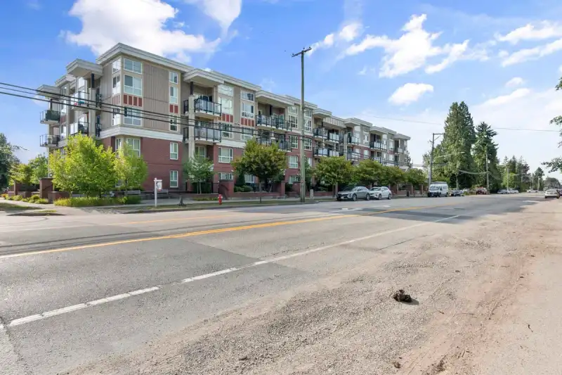 409 10688 140 STREET - photo 1 of 30