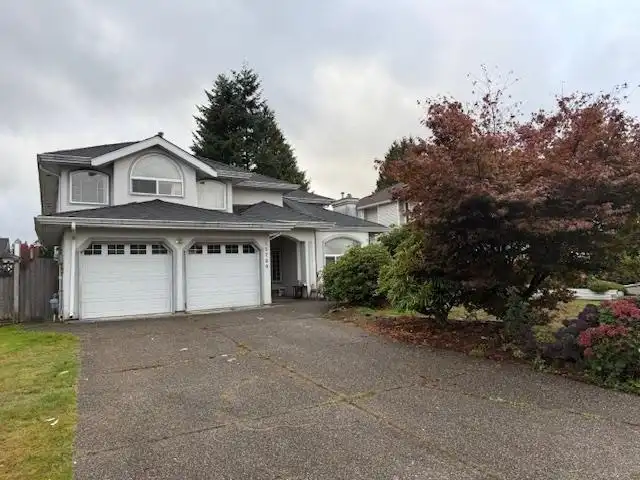 15780 99A AVENUE - photo 1 of 9