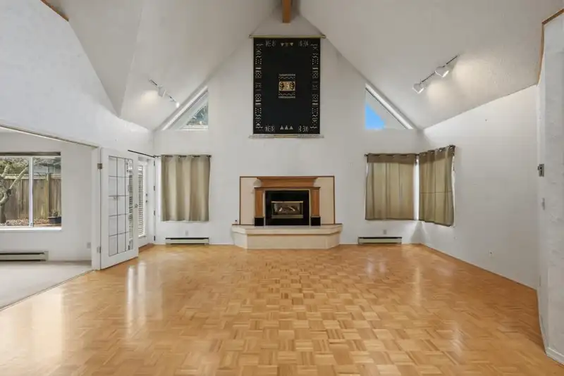 4 9771 152B STREET - photo 3 of 26