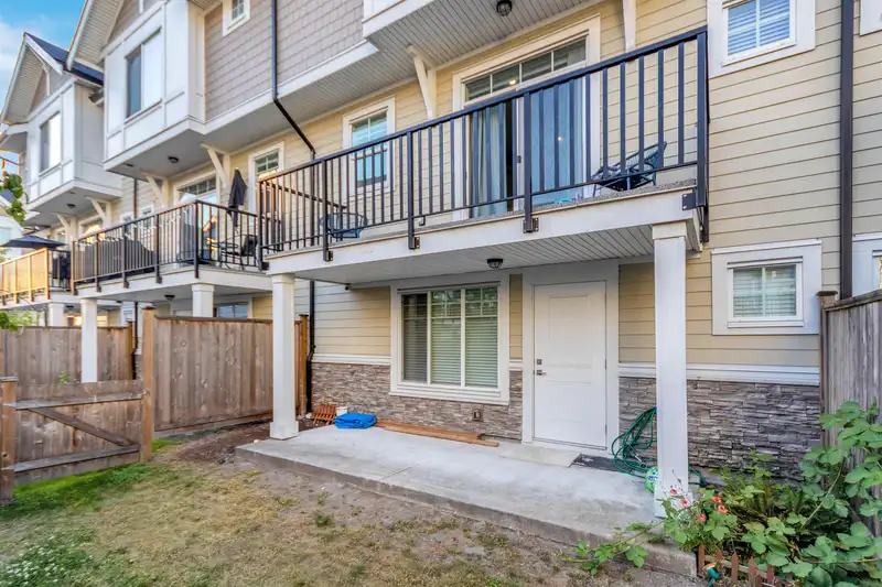 10 7056 192 STREET - photo 3 of 37