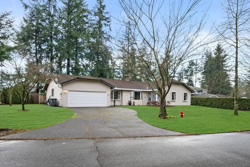 12184 57A AVENUE - photo 1 of 40