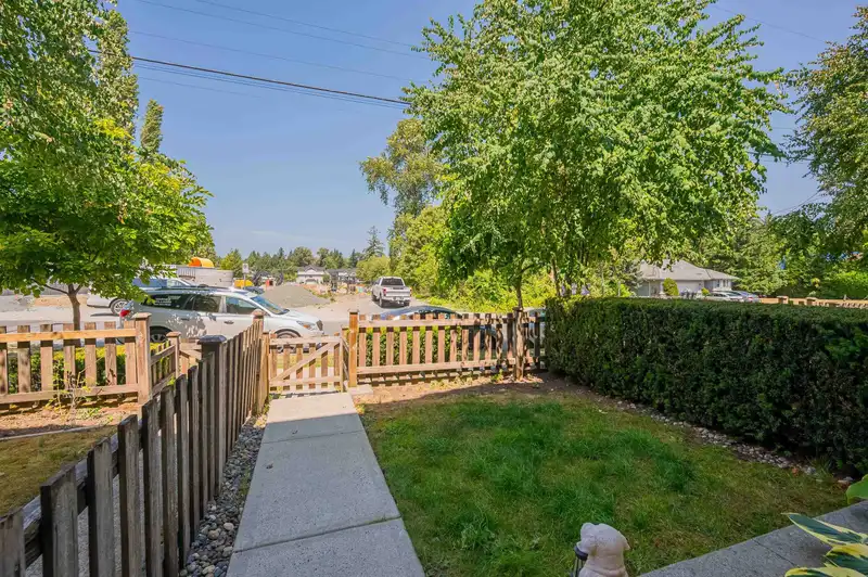 10 13886 62 AVENUE - photo 4 of 35
