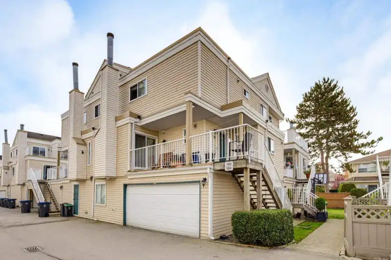 183 10077 156 STREET - photo 1 of 25