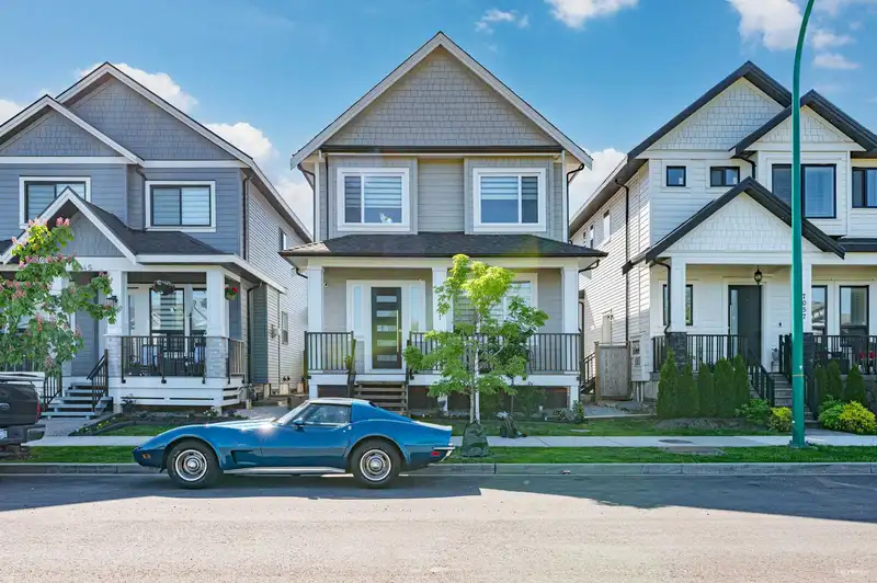 7051 194A STREET - photo 1 of 40