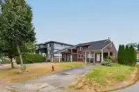 9441 132A STREET - thumbnail 2