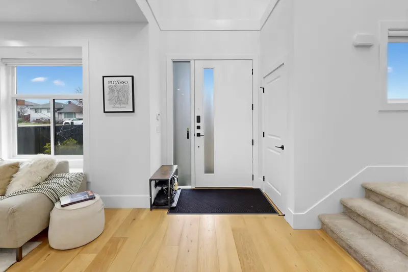 6660 EMPRESS AVENUE - photo 2 of 25