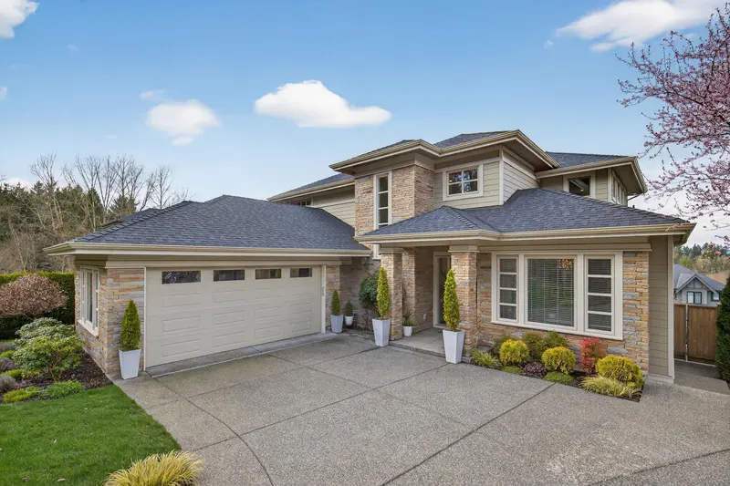 17 24455 61 AVENUE - photo 1 of 25