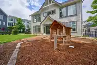 39 8168 136A STREET - thumbnail 33