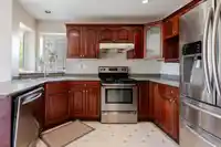 7953 155A STREET - thumbnail 10