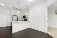 105 13555 GATEWAY DRIVE - thumbnail 8
