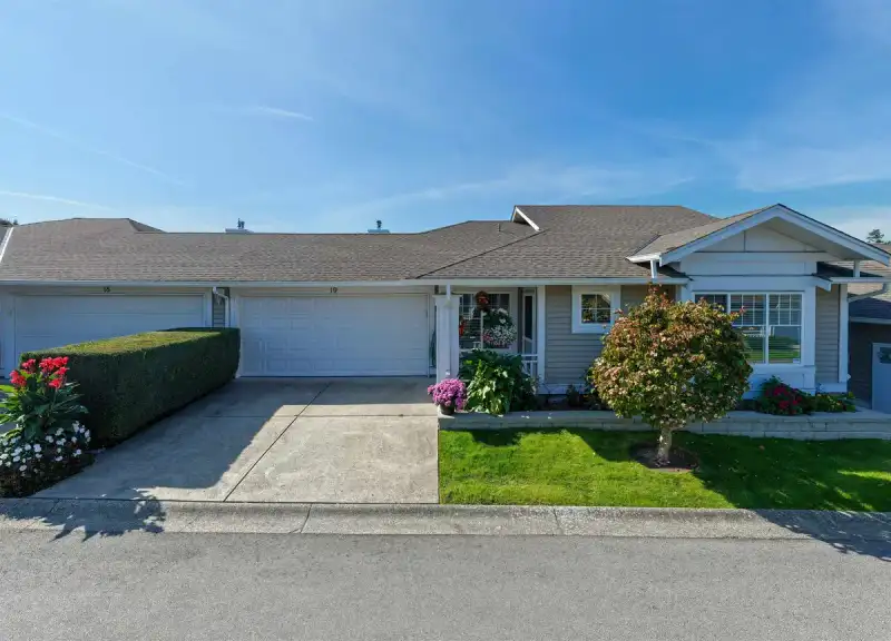 19 6885 184 STREET - photo 1 of 35