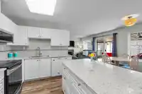 19 6885 184 STREET - thumbnail 21