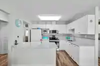 19 6885 184 STREET - thumbnail 23