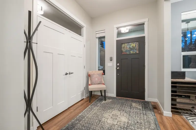 24095 FERN CRESCENT - photo 4 of 25