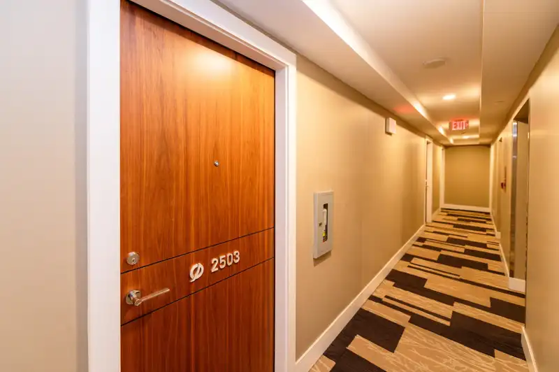 2503 13750 100 AVENUE - photo 2 of 25