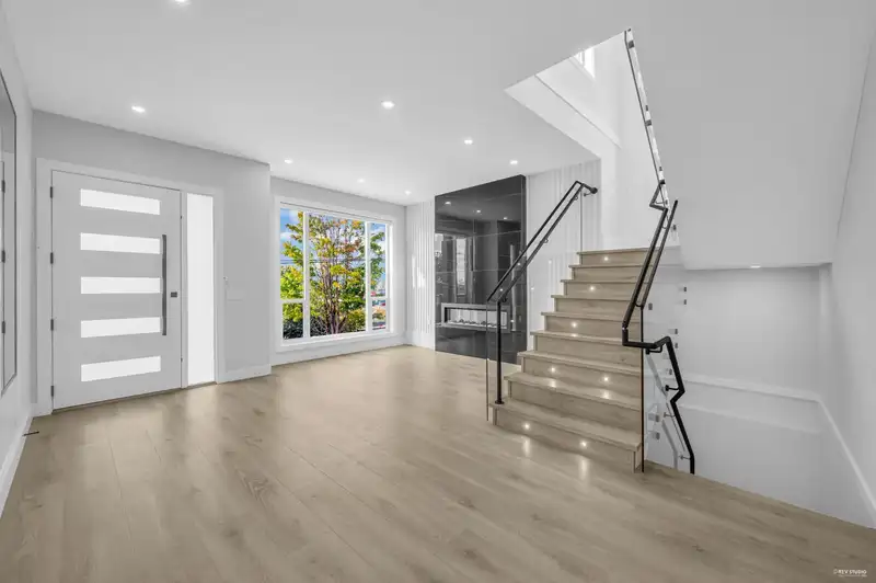 11342 RIVER ROAD - photo 4 of 32