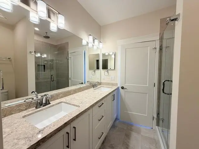 420 20926 83 AVENUE - photo 4 of 17