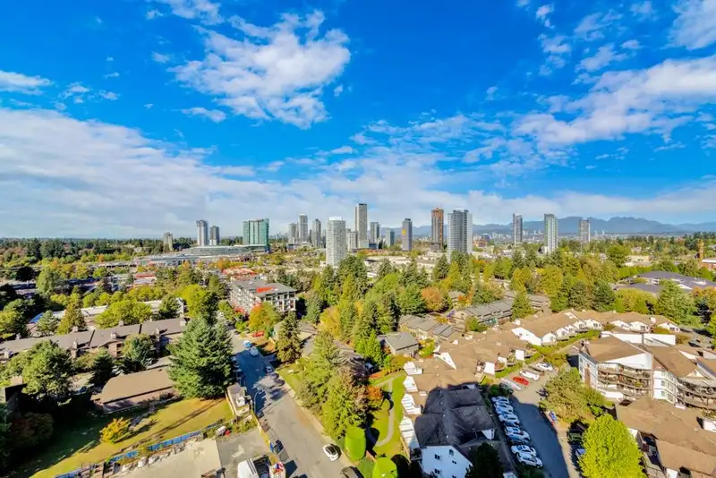 1702 13880 101ST AVENUE - photo 3 of 28