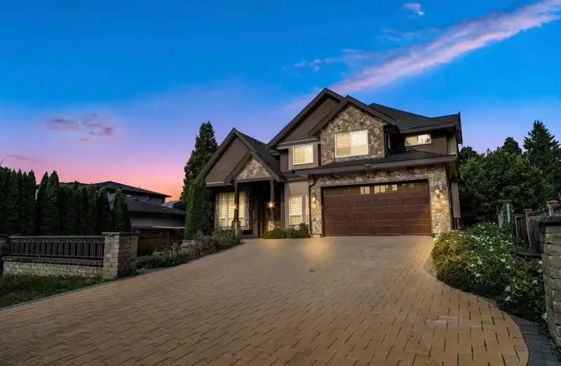 8245 144A STREET - photo 1 of 1