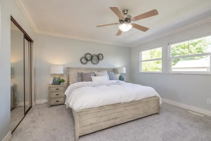 19 18868 69 AVENUE - photo 3 of 38
