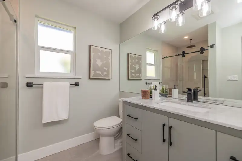 19 18868 69 AVENUE - photo 4 of 38