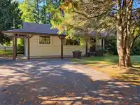 8729 192 STREET - thumbnail 1