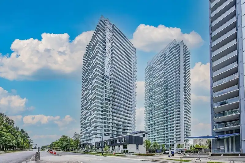 2403 13778 100 AVENUE - photo 1 of 40
