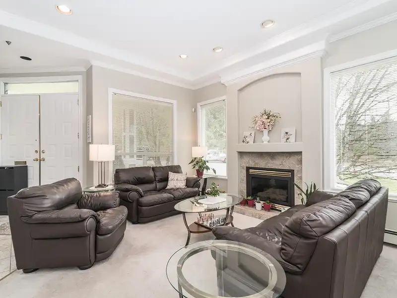 11397 ROYAL CRESCENT - photo 3 of 36