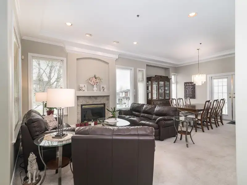 11397 ROYAL CRESCENT - photo 4 of 36