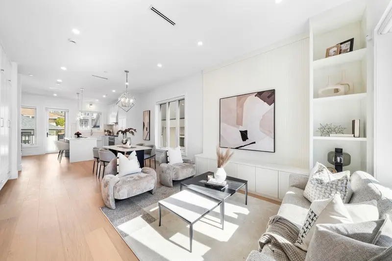 529 W 61ST AVENUE - photo 3 of 25