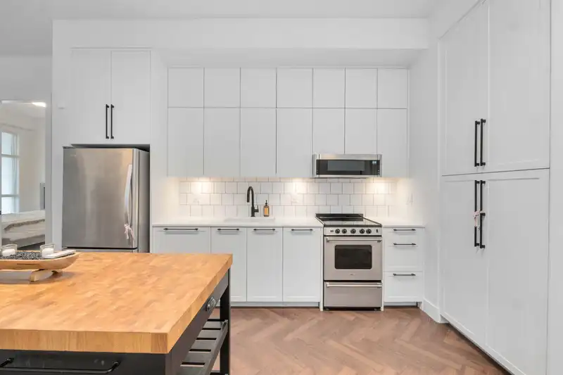 413 13933 105 BOULEVARD - photo 2 of 31