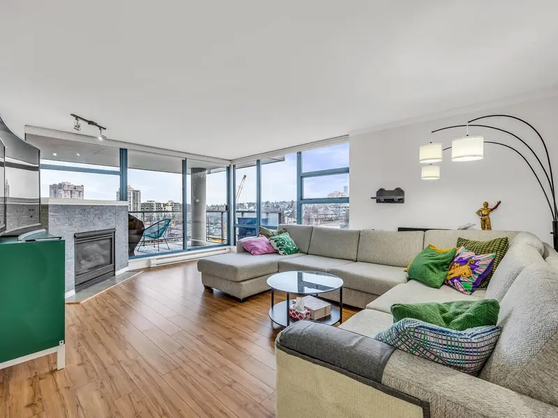 606 98 TENTH STREET - photo 2 of 22