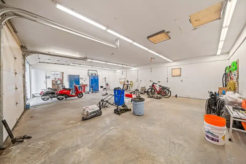 6588 148A STREET - photo 3 of 32
