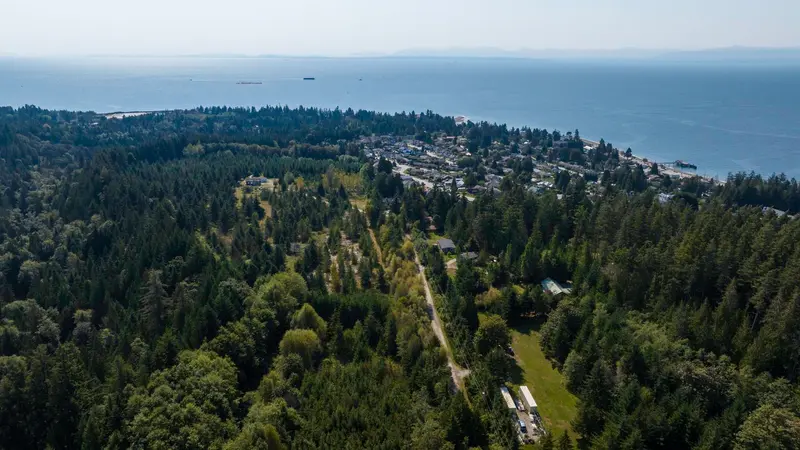 4860 SKYLARK ROAD - photo 4 of 8