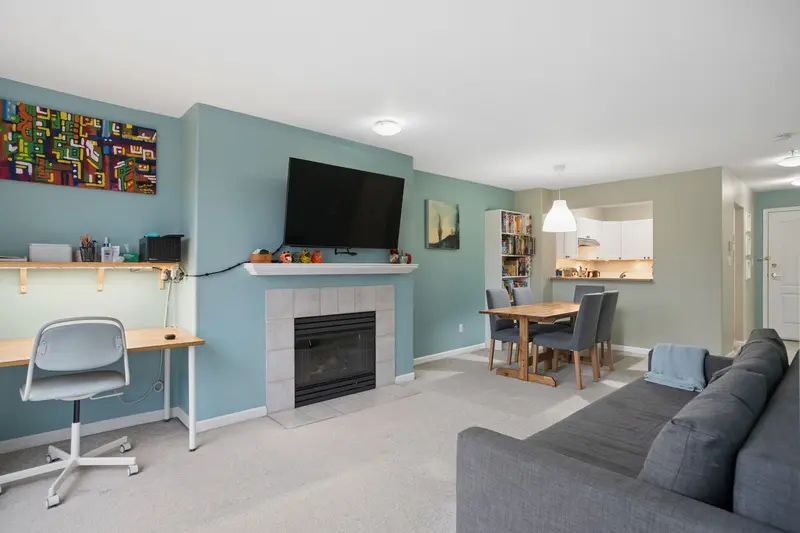 324 8880 JONES ROAD - photo 2 of 25