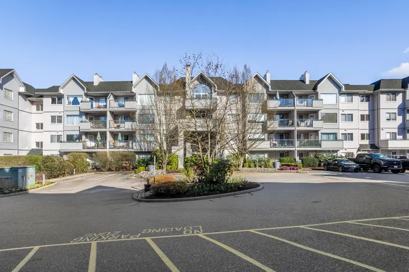 304 33718 KING ROAD - photo 2 of 25